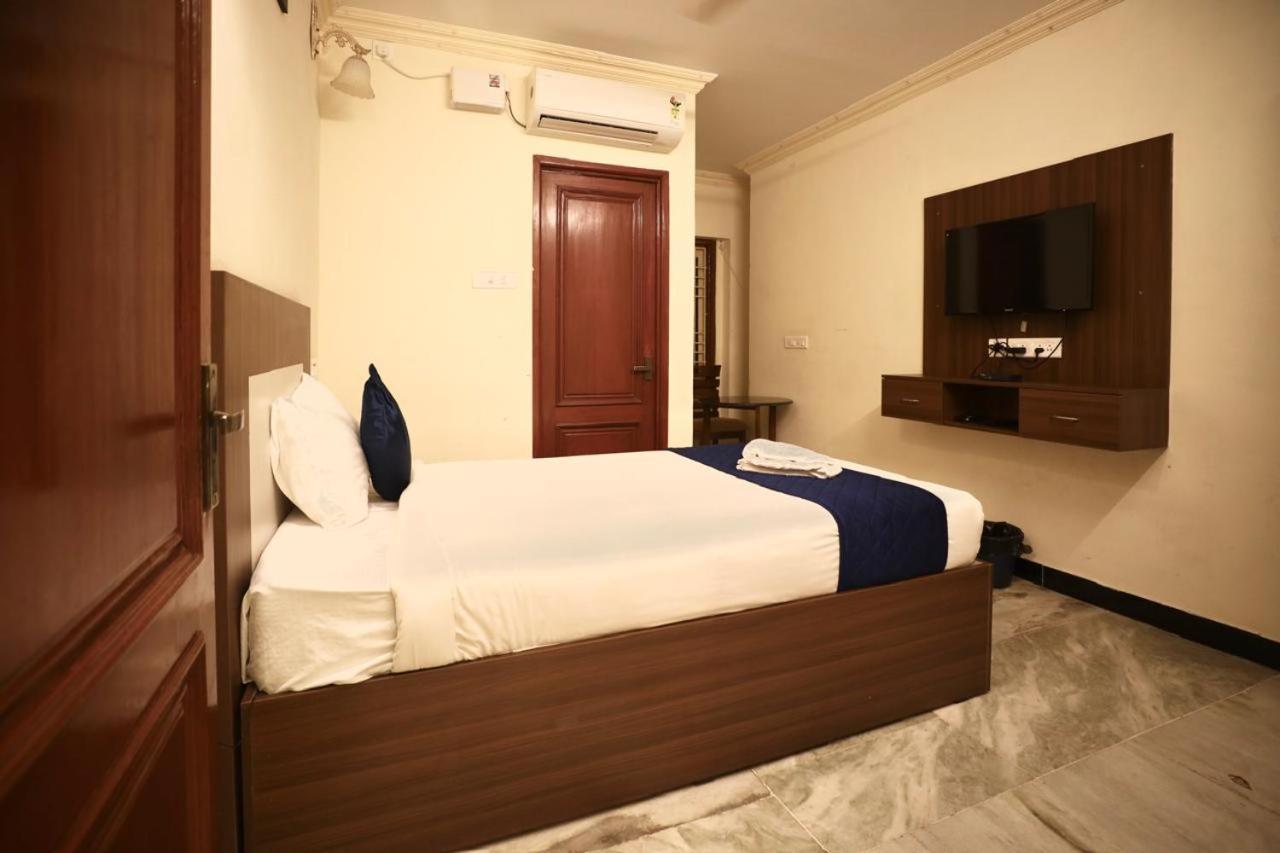 Hotel A.r Residency